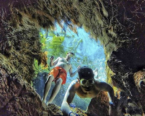 Ceita Core - Mergulhadores na caverna subaquática da Nascente do Rio Chapeninha Bonito MS Bonito Incomparável